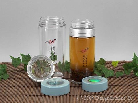 The Chinese way to have fresh loose leaf tea on the go.
